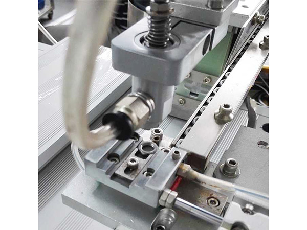 东莞自动锁螺丝机定制